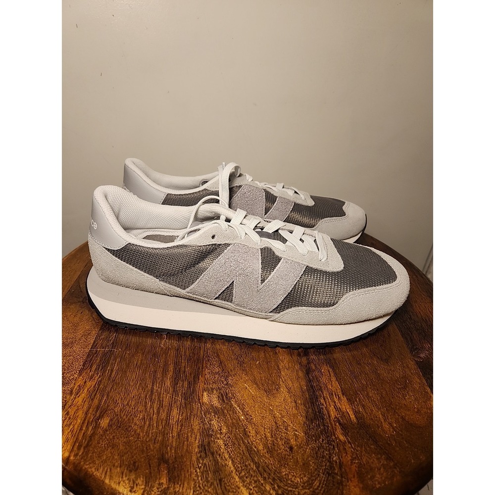 Size 10 New Balance 237 Men's Shoe Sneaker Grey Grey M23731T NIB NEW - Picture 2 of 6